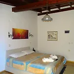 Anemones Rooms